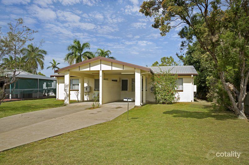 9 Rossato Cres, Rasmussen, QLD 4815
