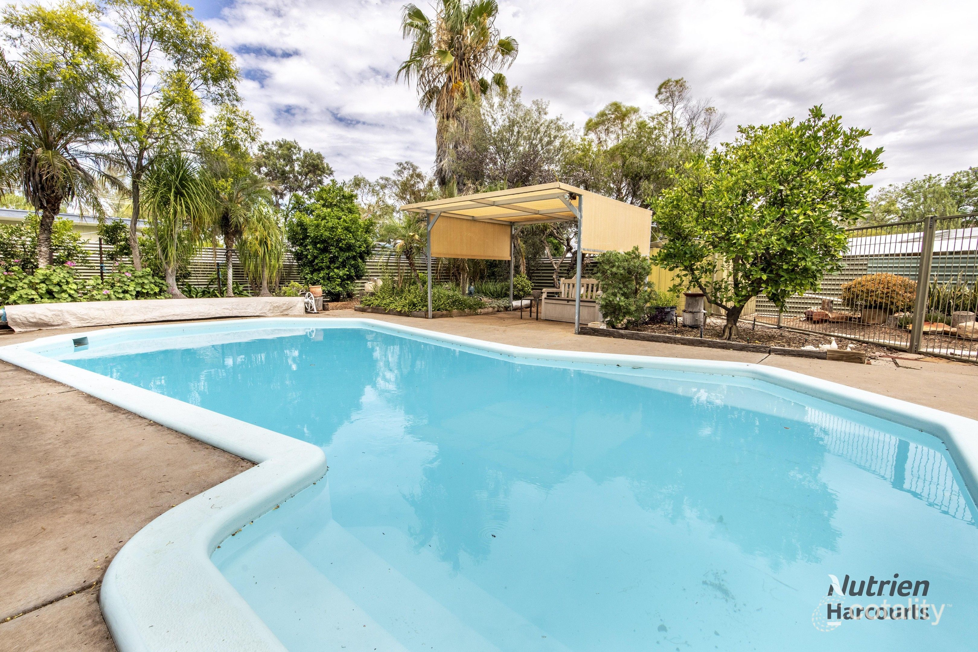 25 Purvis Cres, Gillen, NT 0870