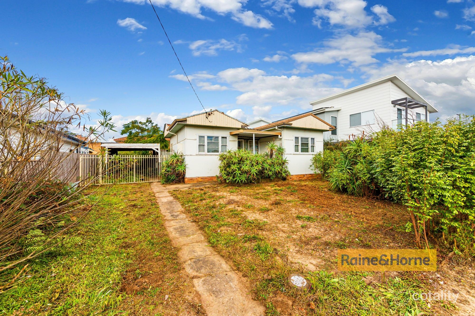 150 Barrenjoey Rd, Ettalong Beach, NSW 2257