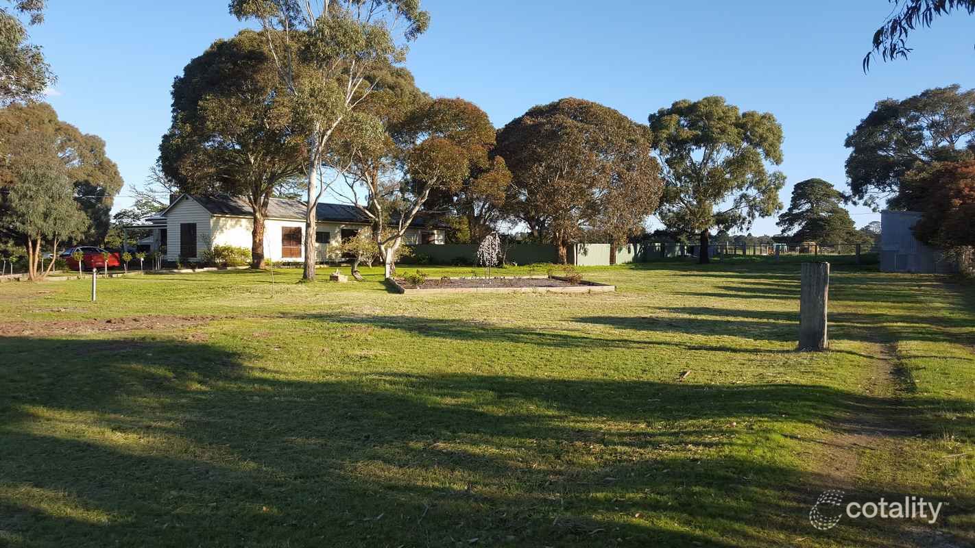 21 Falkner St, Linton, VIC 3360