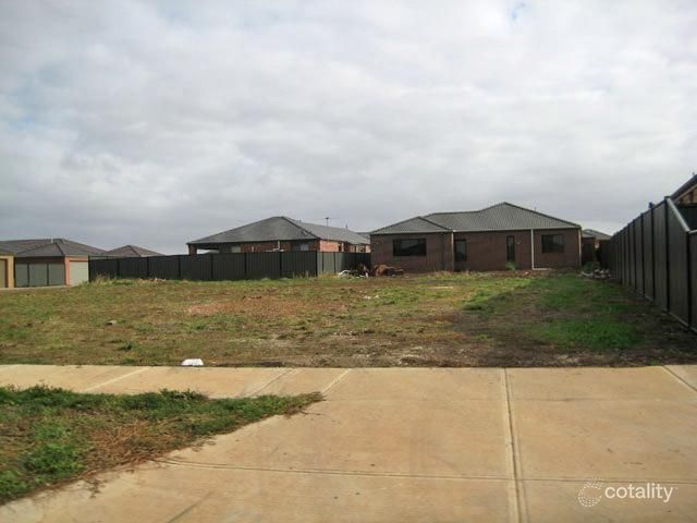 5 Amberley Gdns, Derrimut, VIC 3026