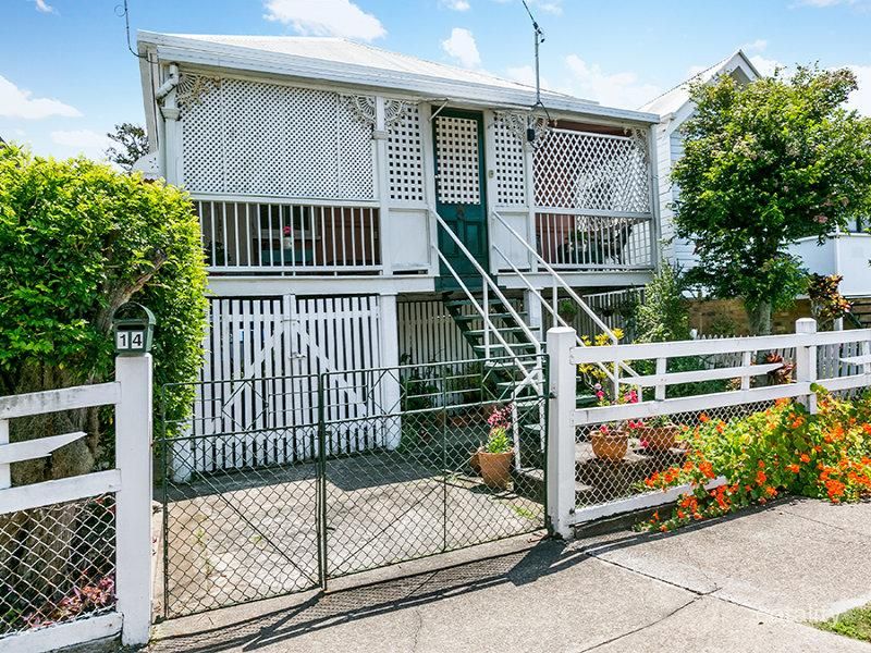 14 First Ave, Sandgate, QLD 4017