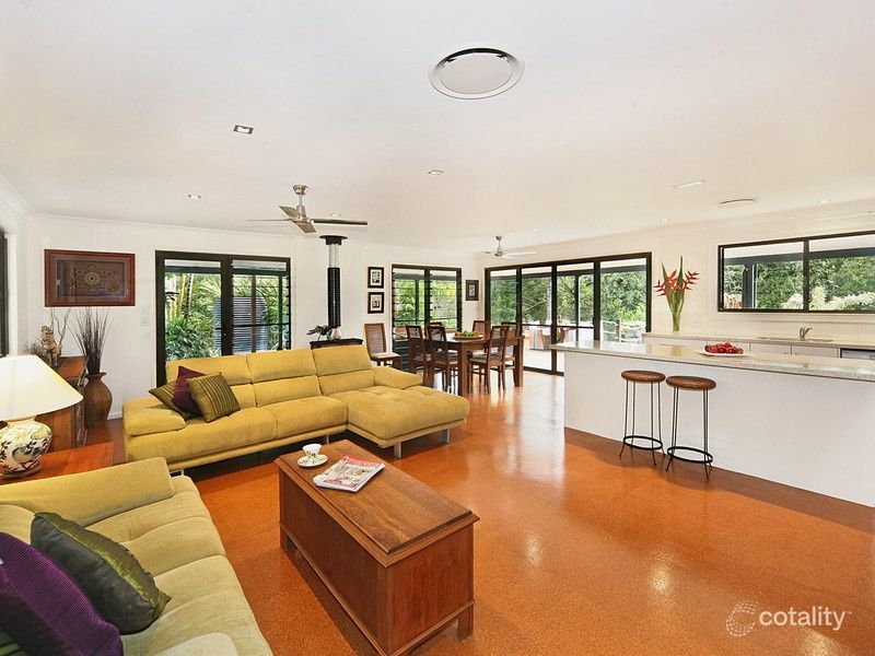 26 Smiths Rd, Tinbeerwah, QLD 4563