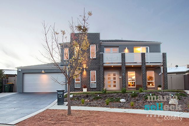 10 Heney Cl, Mckellar, ACT 2617