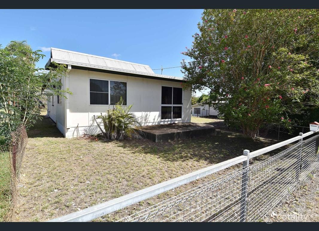4 Oxford St, Charters Towers City, QLD 4820