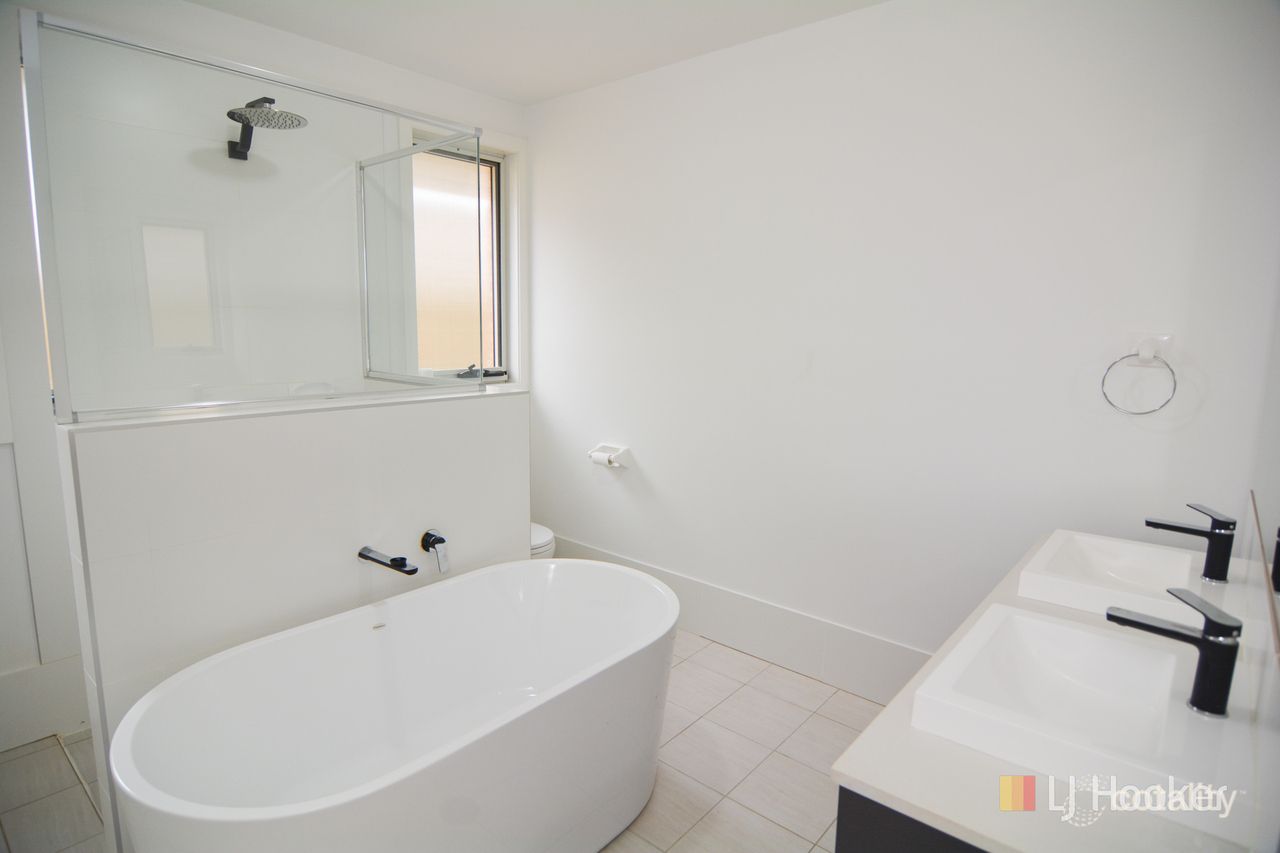 32 Henning Cres, Wallerawang, NSW 2845