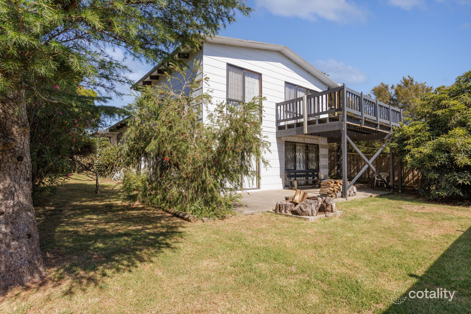 4 Bayview Dr, Cowes, VIC 3922