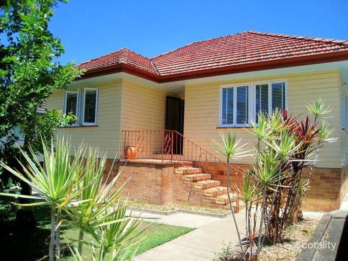 11 Coleman St, Graceville, QLD 4075