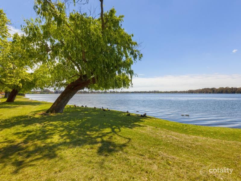 30 St Vincents Ave, Wembley, WA 6014