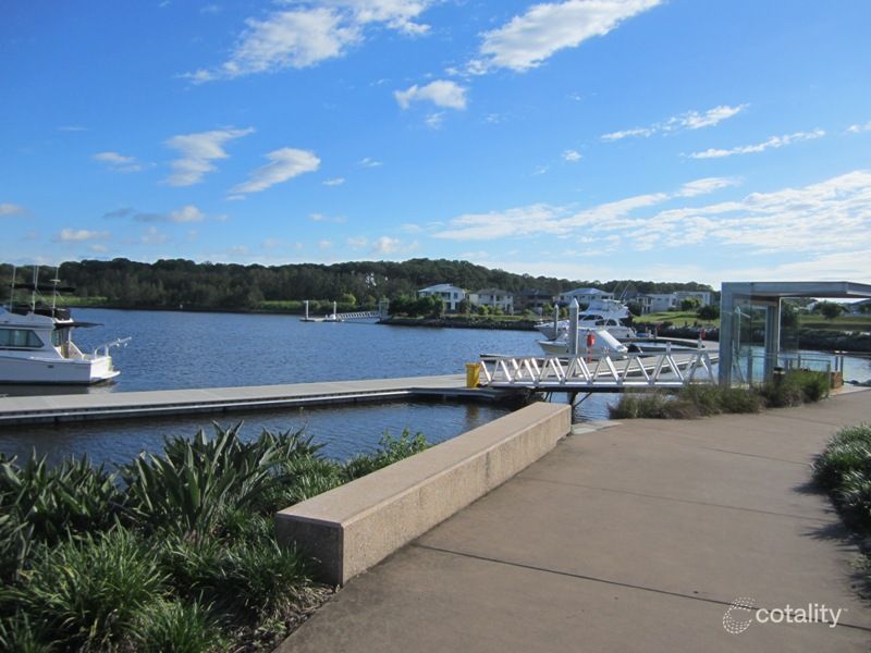5 Galley Rd, Hope Island, QLD 4212