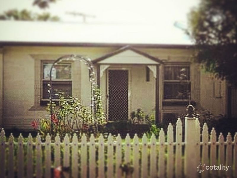 27 Old Sarum Rd, Elizabeth North, SA 5113