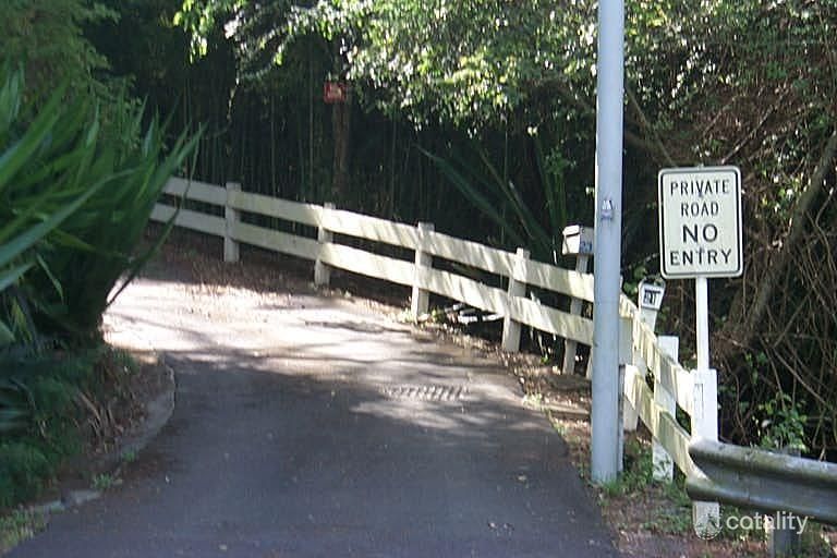 25 Radnor St, Indooroopilly, QLD 4068