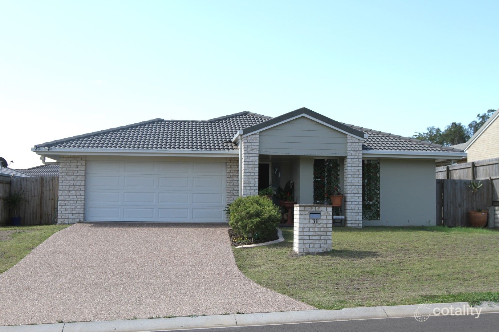 31 Balaroo Dr, Glenvale, QLD 4350