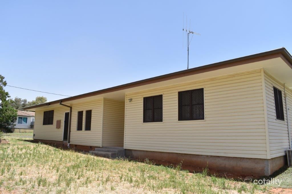 5 Pierce St, Wellington, NSW 2820