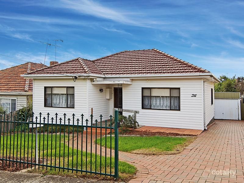 24 Ellenvale Ave, Pascoe Vale South, VIC 3044