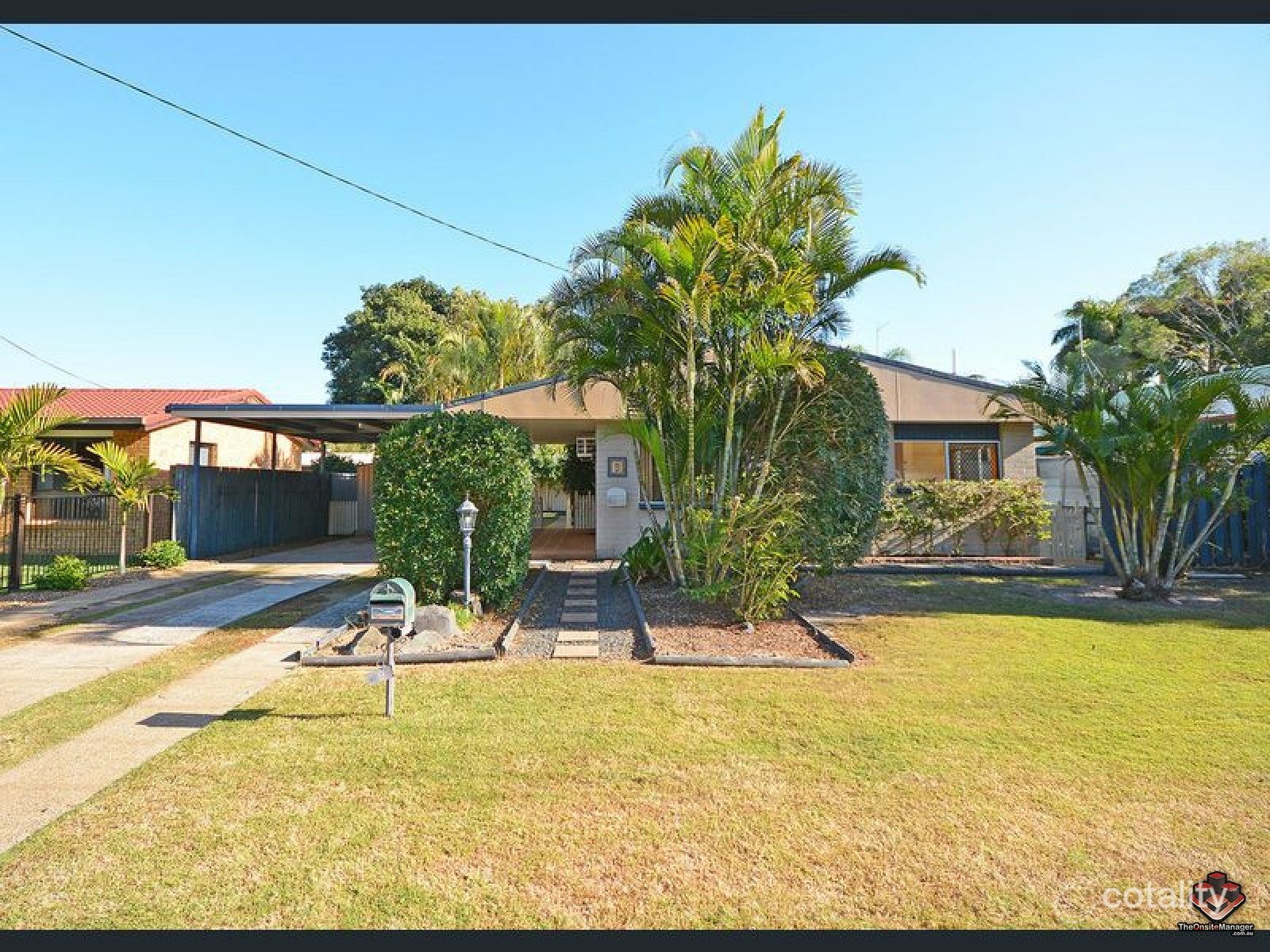9 Richard St, Urangan, QLD 4655