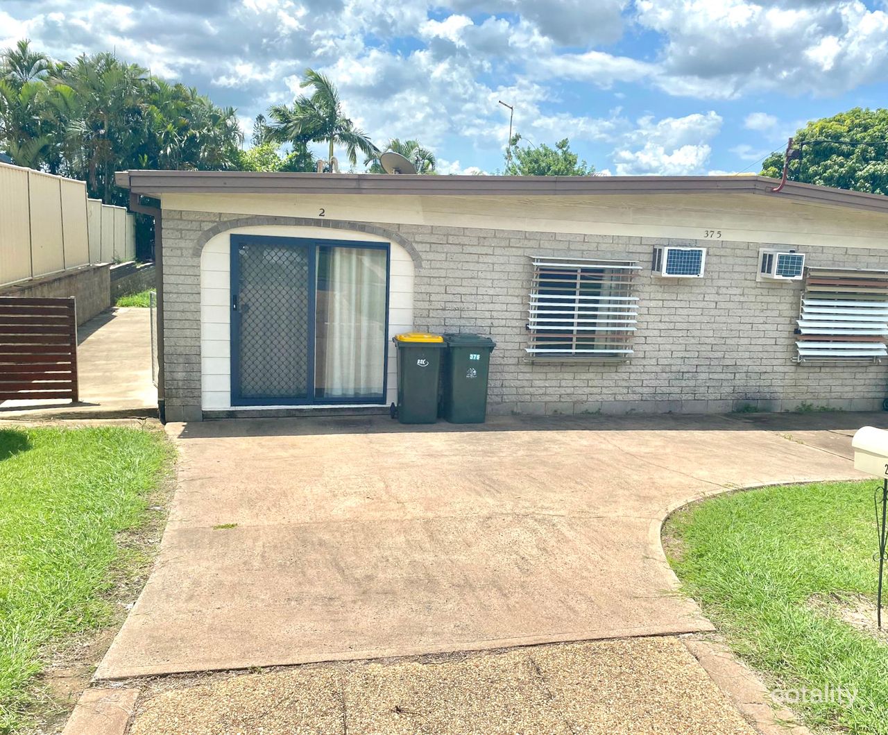 1/375 Richardson Rd, Norman Gardens, QLD 4701