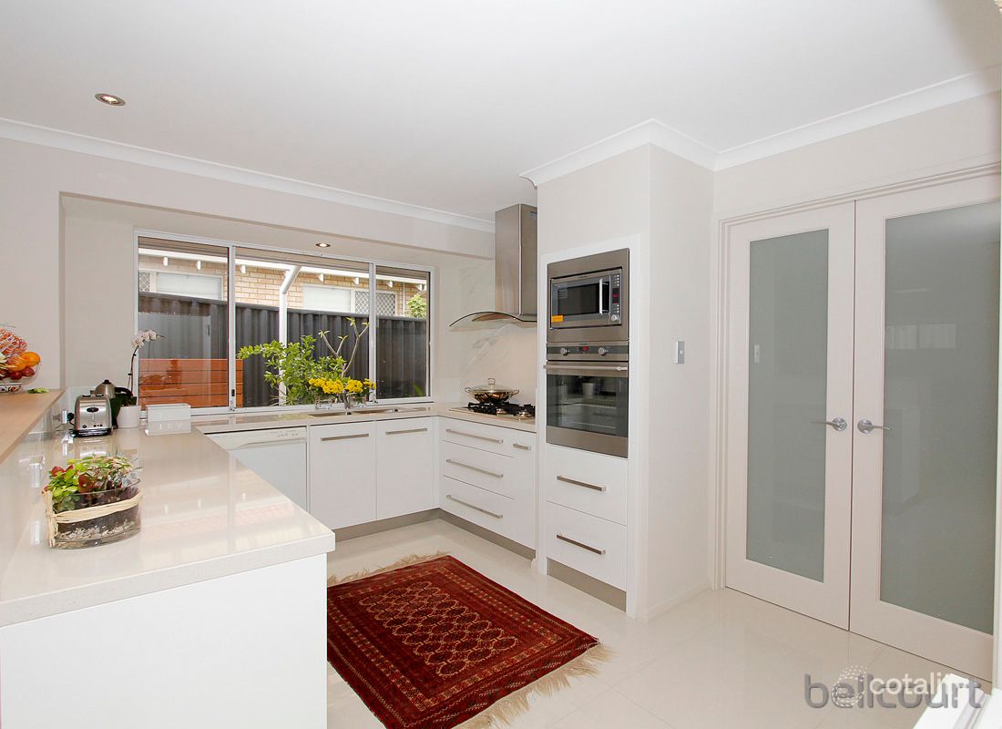48 Blamey Pl, Como, WA 6152