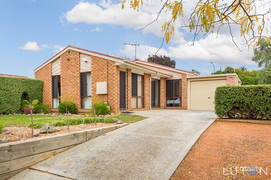 7 Camfield Pl, Florey, ACT 2615