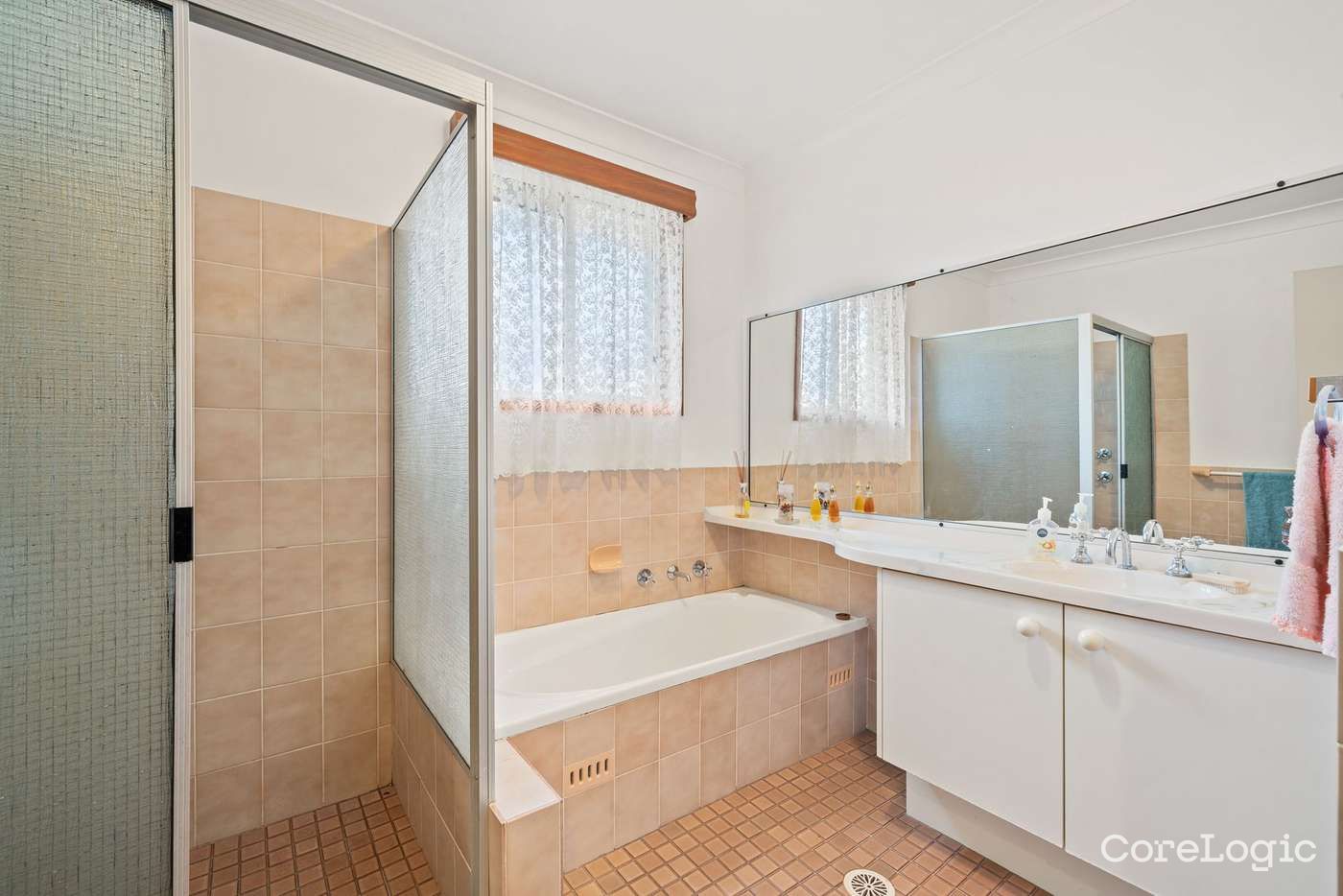 29 Albatross Rd, Berkeley Vale, NSW 2261