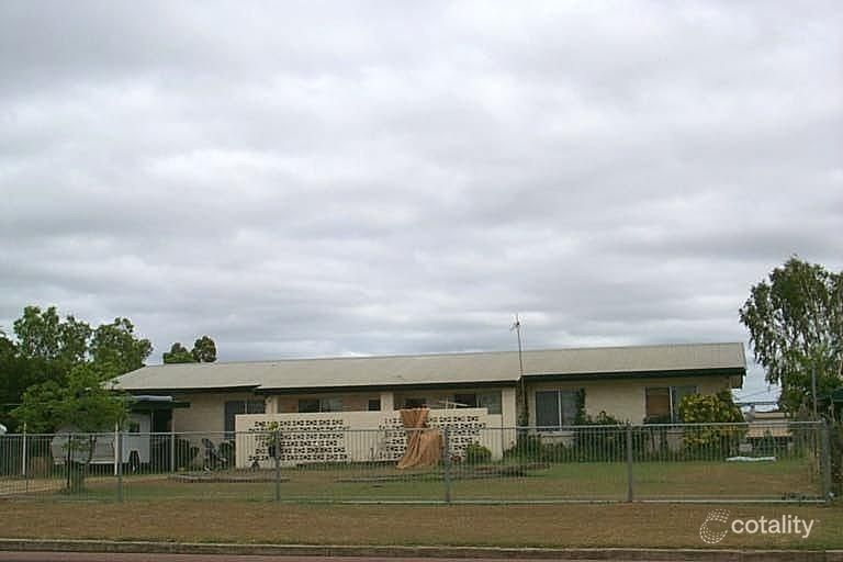 38 York St, Queenton, QLD 4820