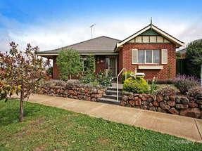 32 Parkwood Dr, Highton, VIC 3216