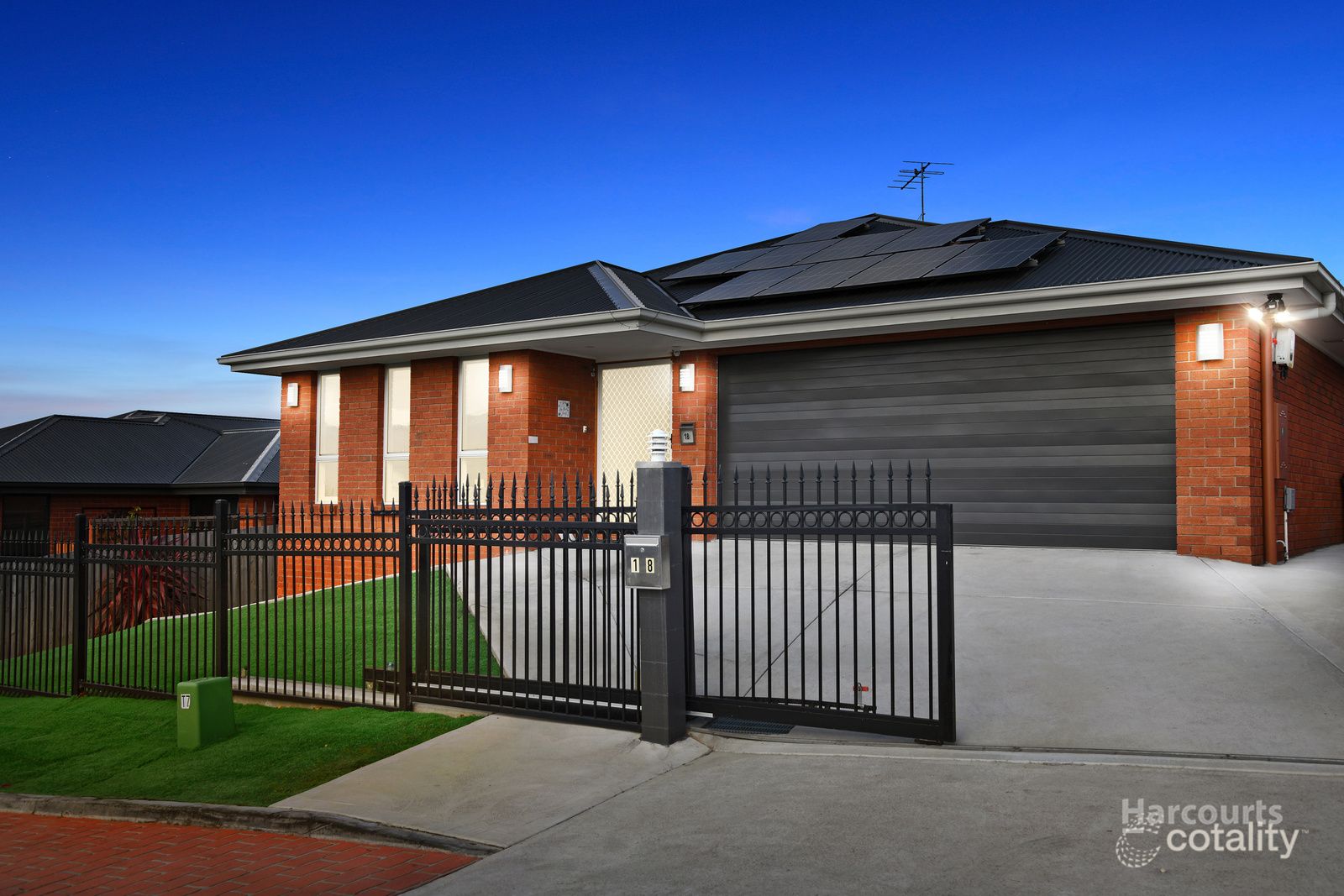 18 Ernest Rd, Rokeby, TAS 7019