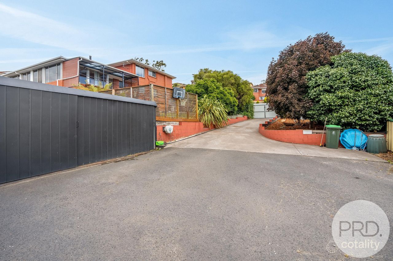 66 Henley St, Lindisfarne, TAS 7015