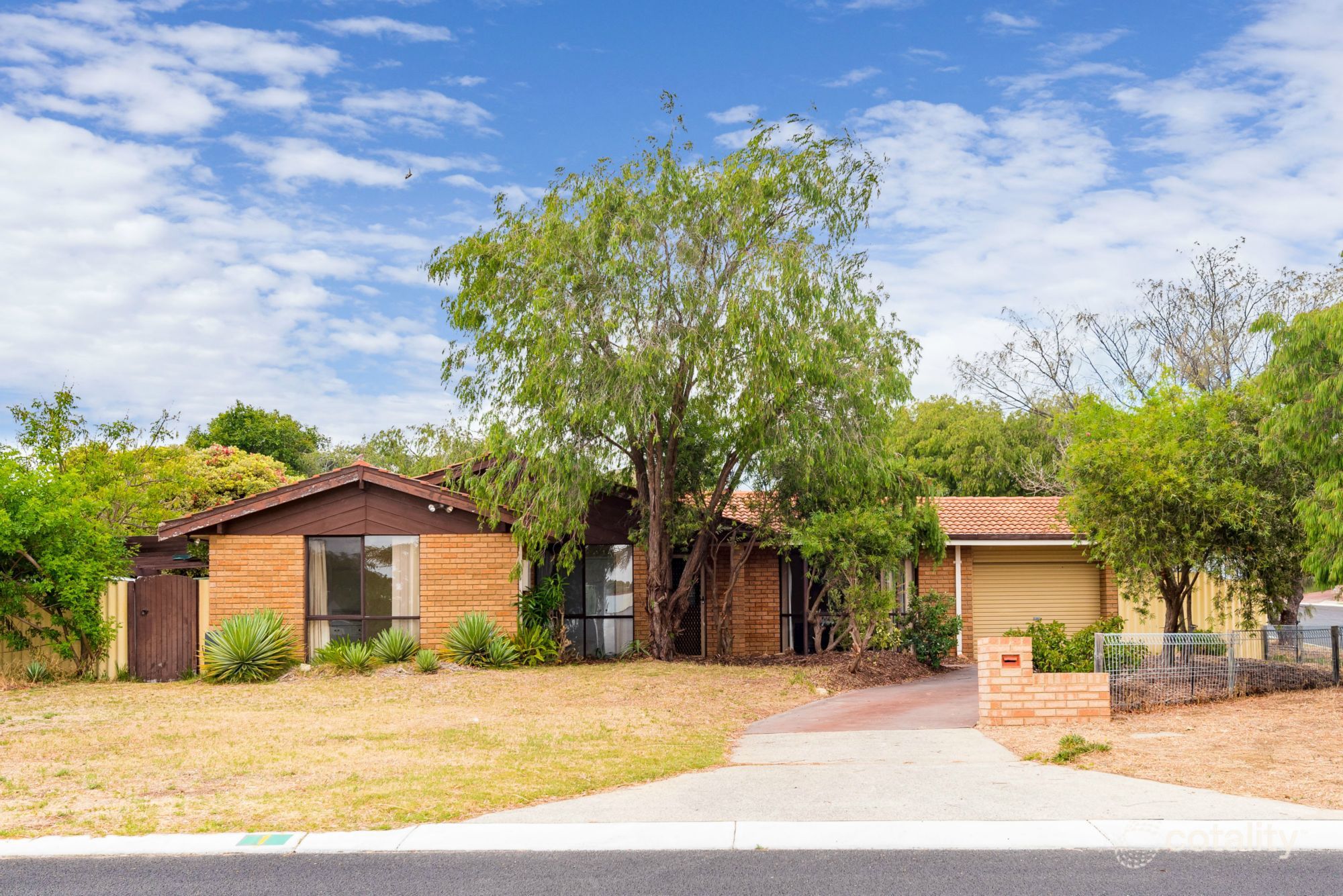 1 Gardinia Pl, Mullaloo, WA 6027