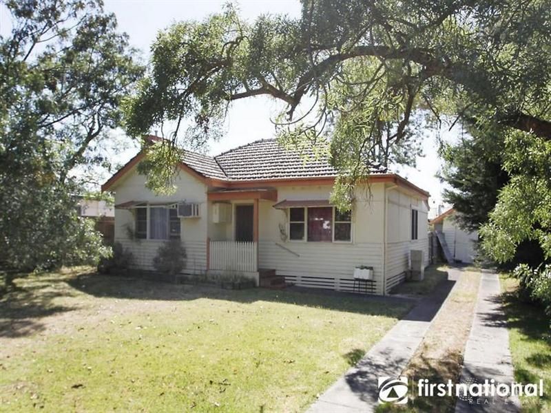 10 James St, Pakenham, VIC 3810