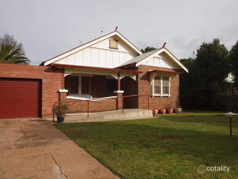 106 Baker St, Temora, NSW 2666