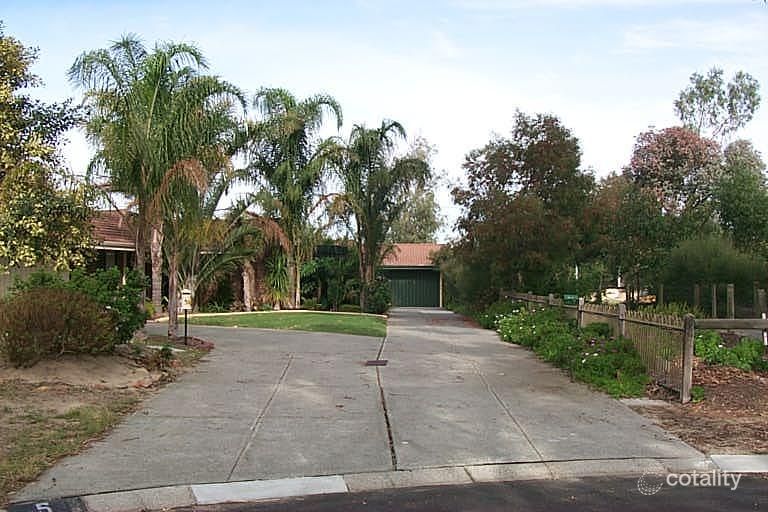 7 Ivy Cl, Ballajura, WA 6066