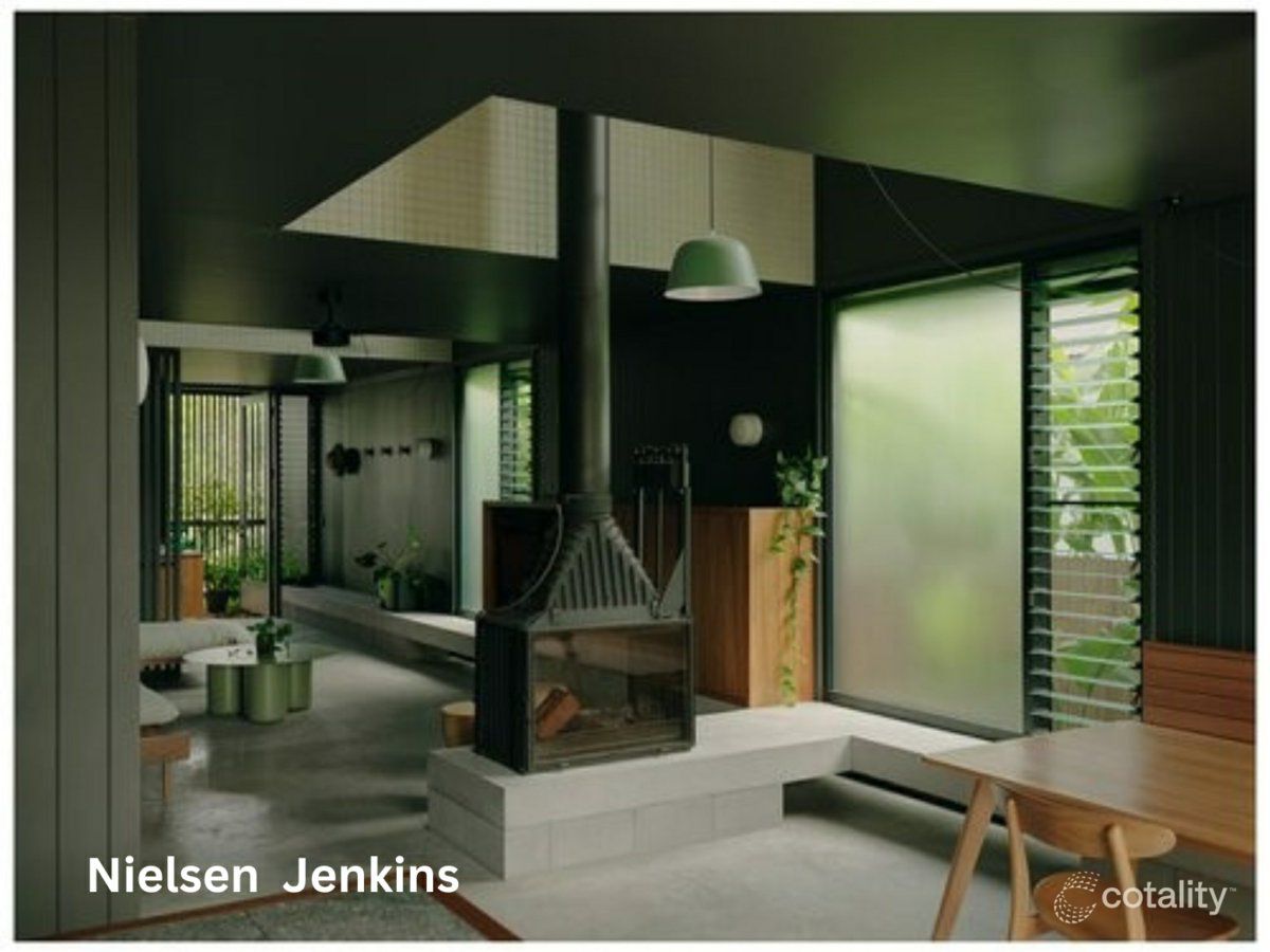 17 Paradise St, Highgate Hill, QLD 4101