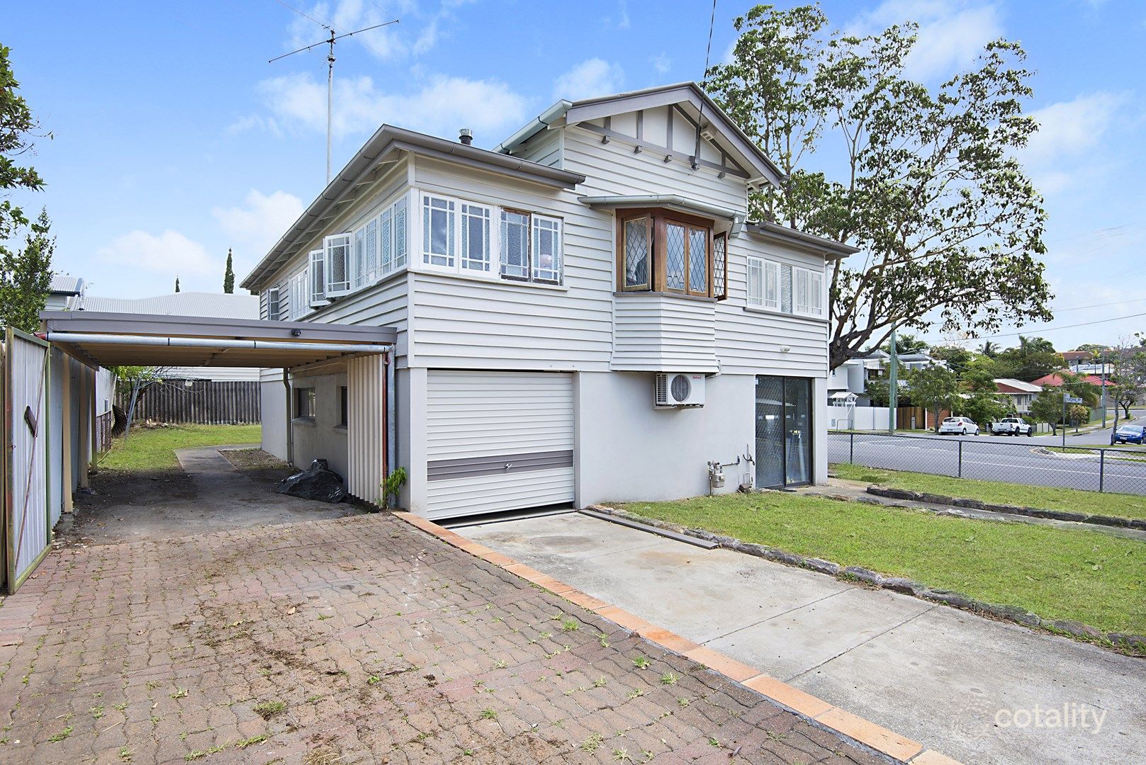 1 Twelfth Ave, Kedron, QLD 4031