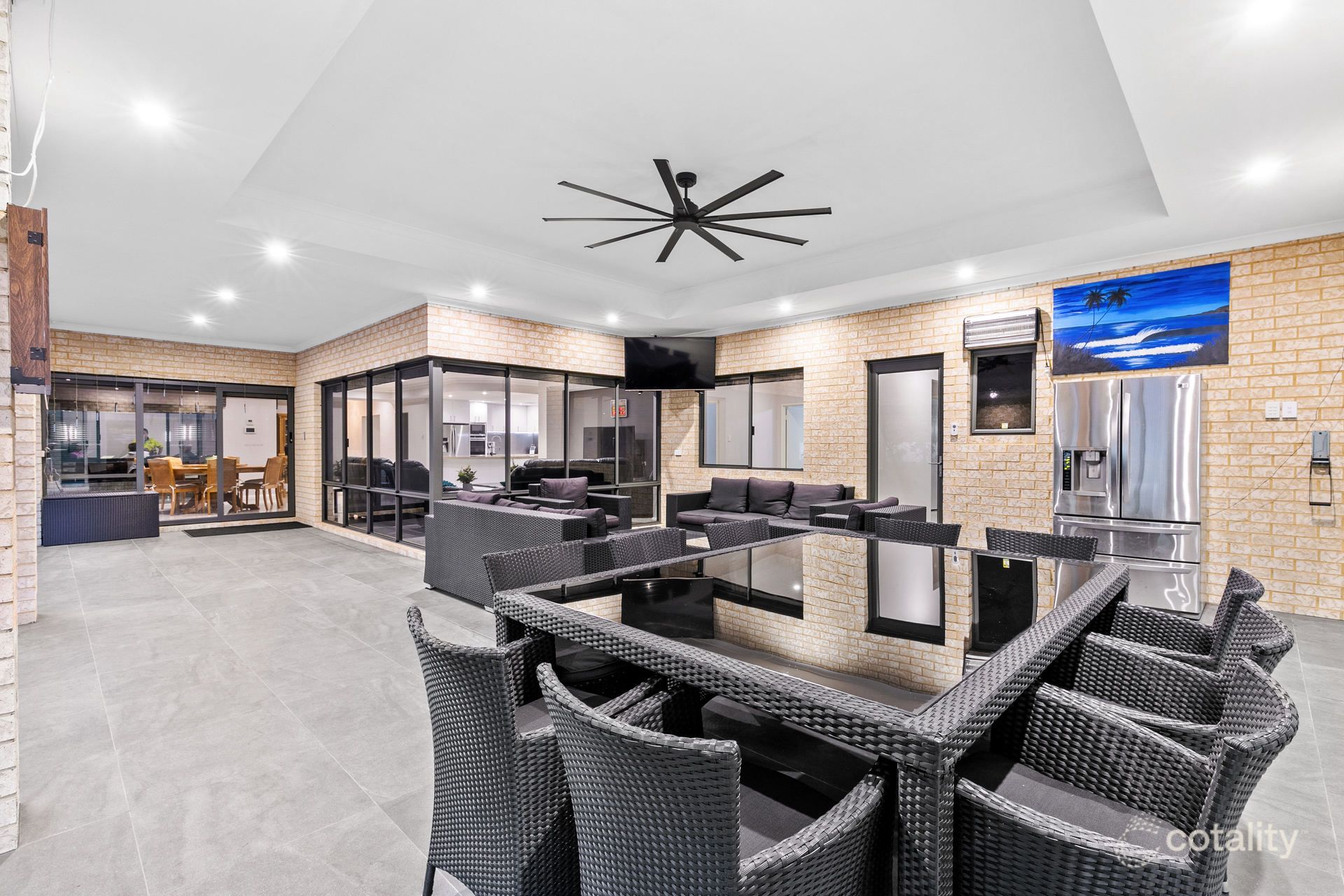 184 Grove Rd, Lesmurdie, WA 6076