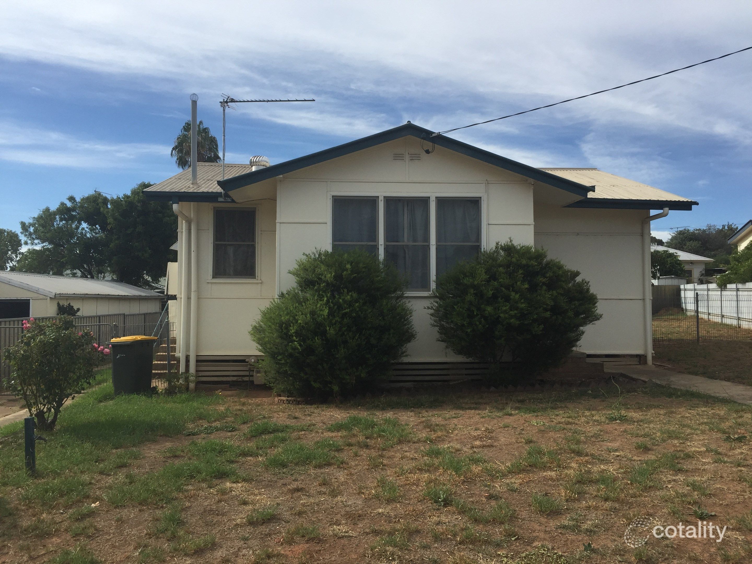 10 Sheahan St, Cowra, NSW 2794