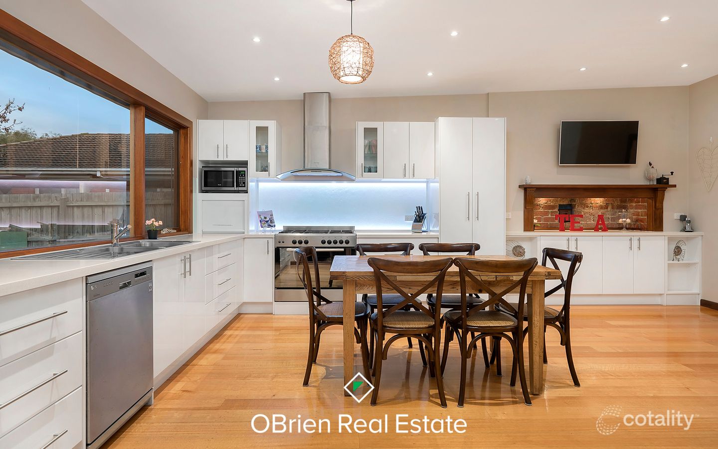 206 Warrigal Rd, Cheltenham, VIC 3192