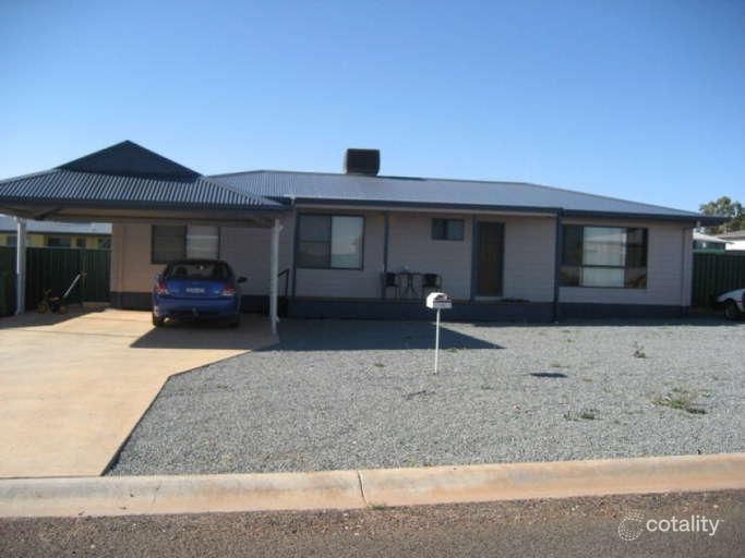15 Clifton Pl, Cobar, NSW 2835