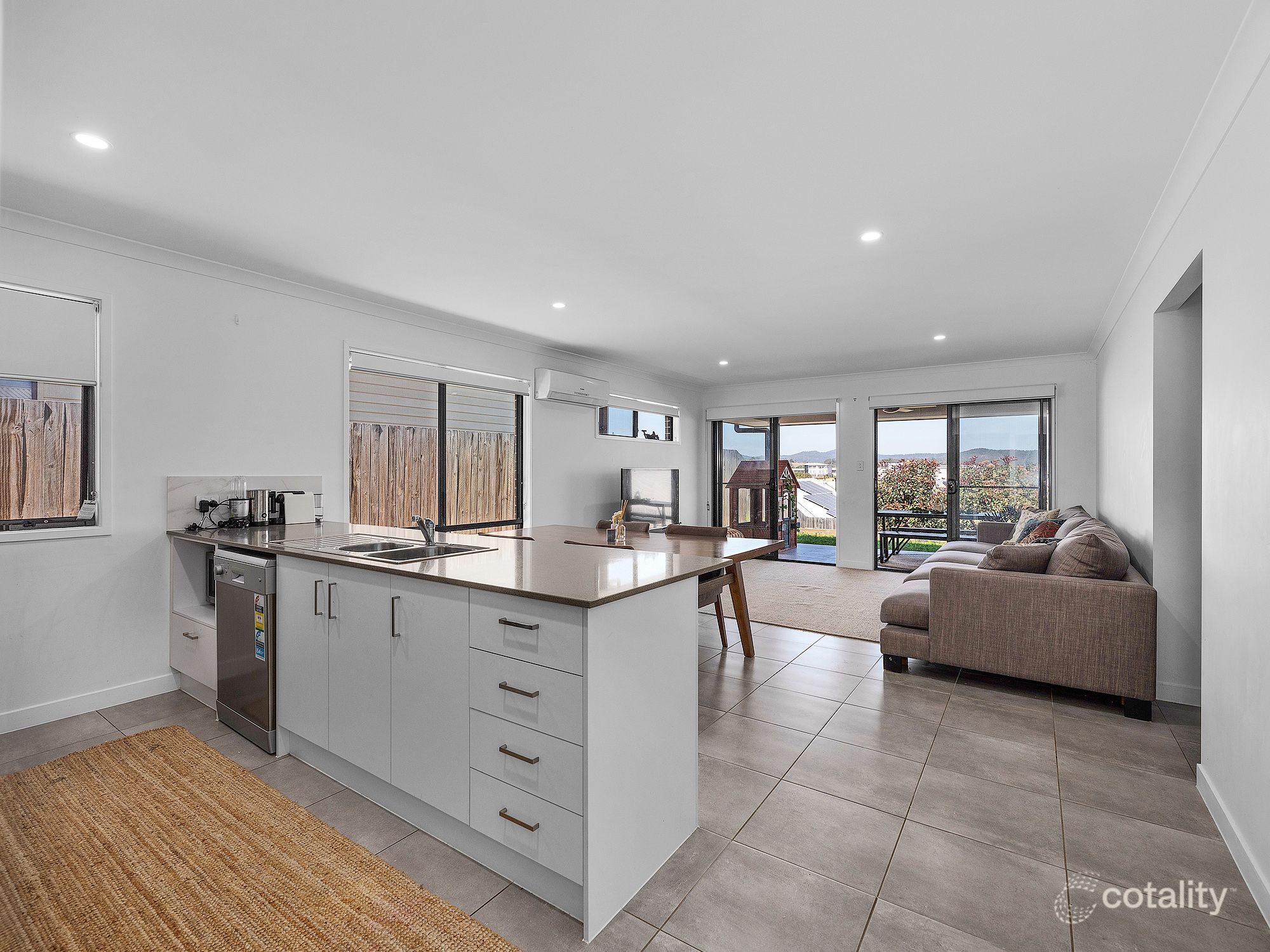 85 Greenview Ave, South Ripley, QLD 4306