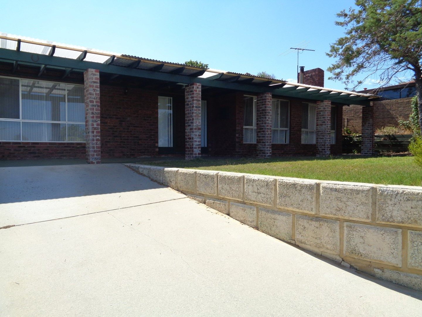 51 Weatherley Dr, Two Rocks, WA 6037