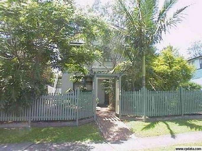 28 Macdonald St, Norman Park, QLD 4170