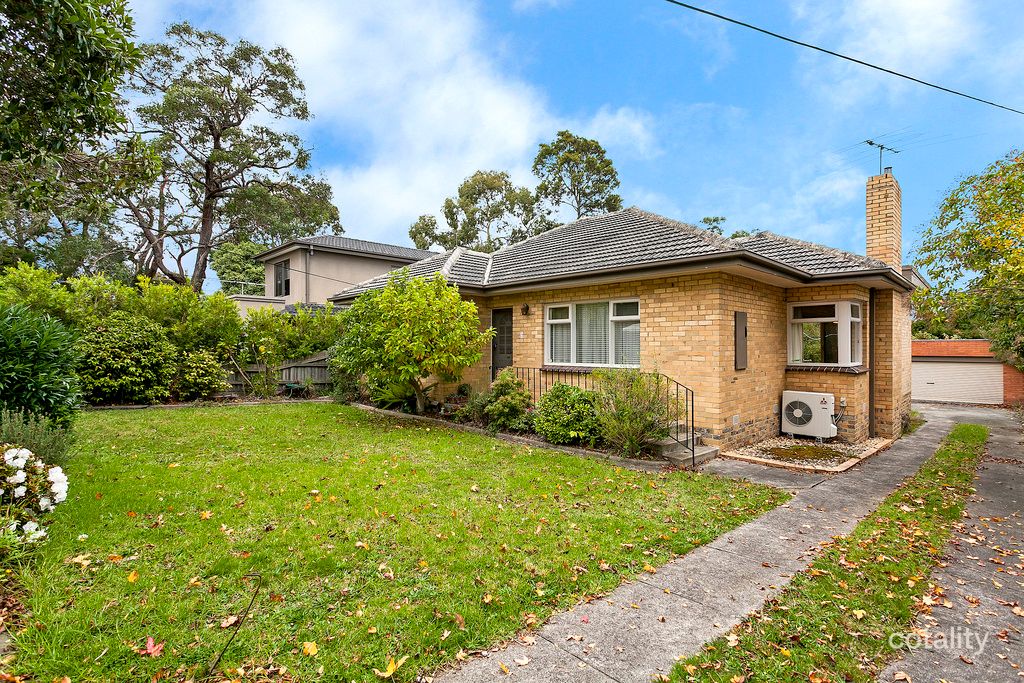 18 Laurence Gr, Ringwood East, VIC 3135