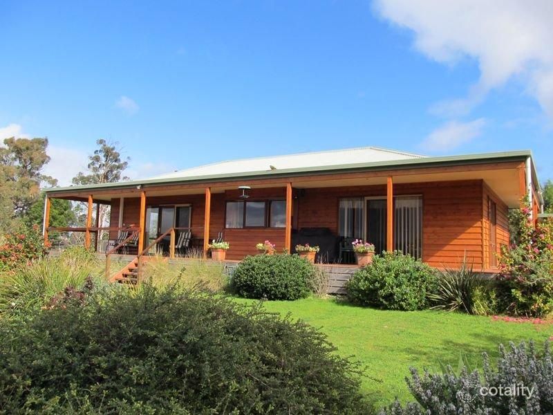112 Great Alpine Rd, Bruthen, VIC 3885