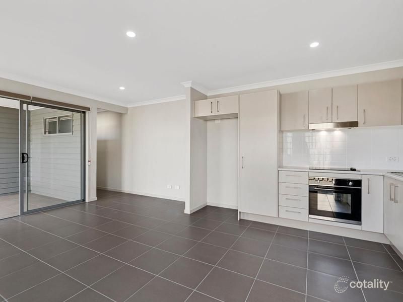 2/25 Bishampton Cct, Logan Reserve, QLD 4133