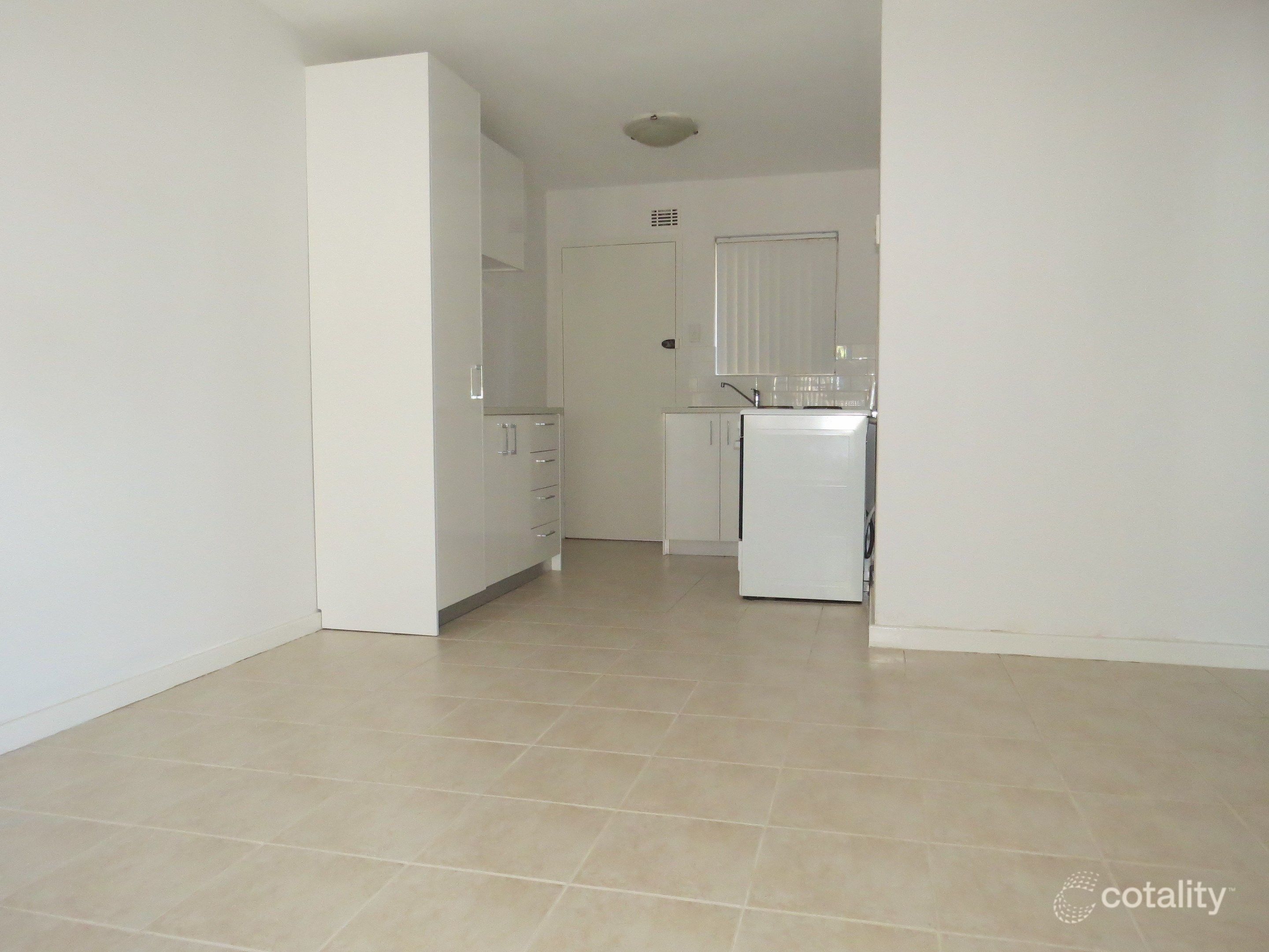 8/29 Heard Way, Glendalough, WA 6016