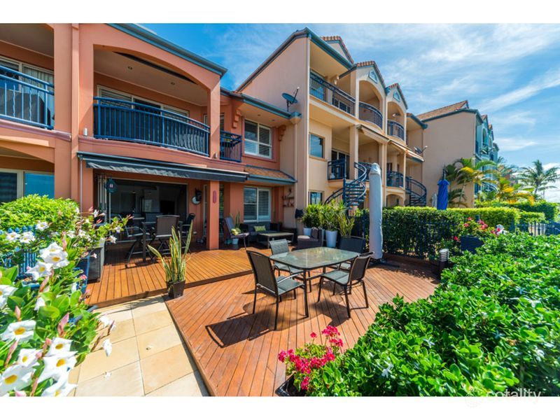 67 John Lund Dr, Hope Island, QLD 4212