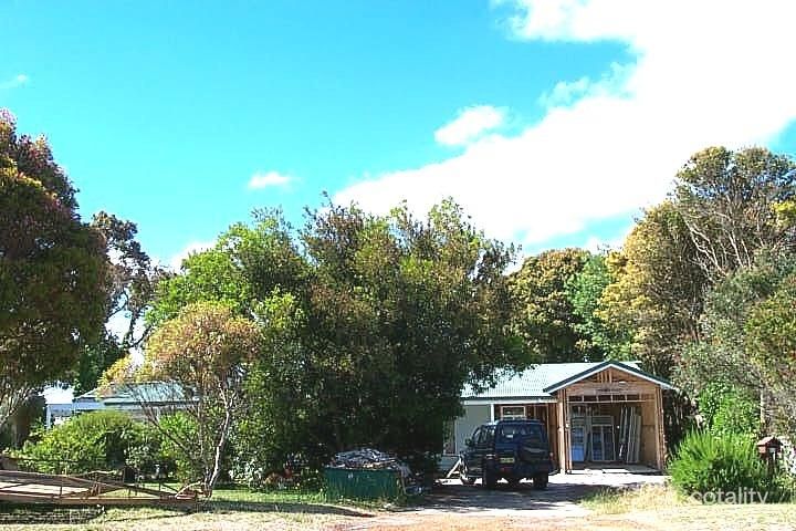 60 Mckail St, Orana, WA 6330