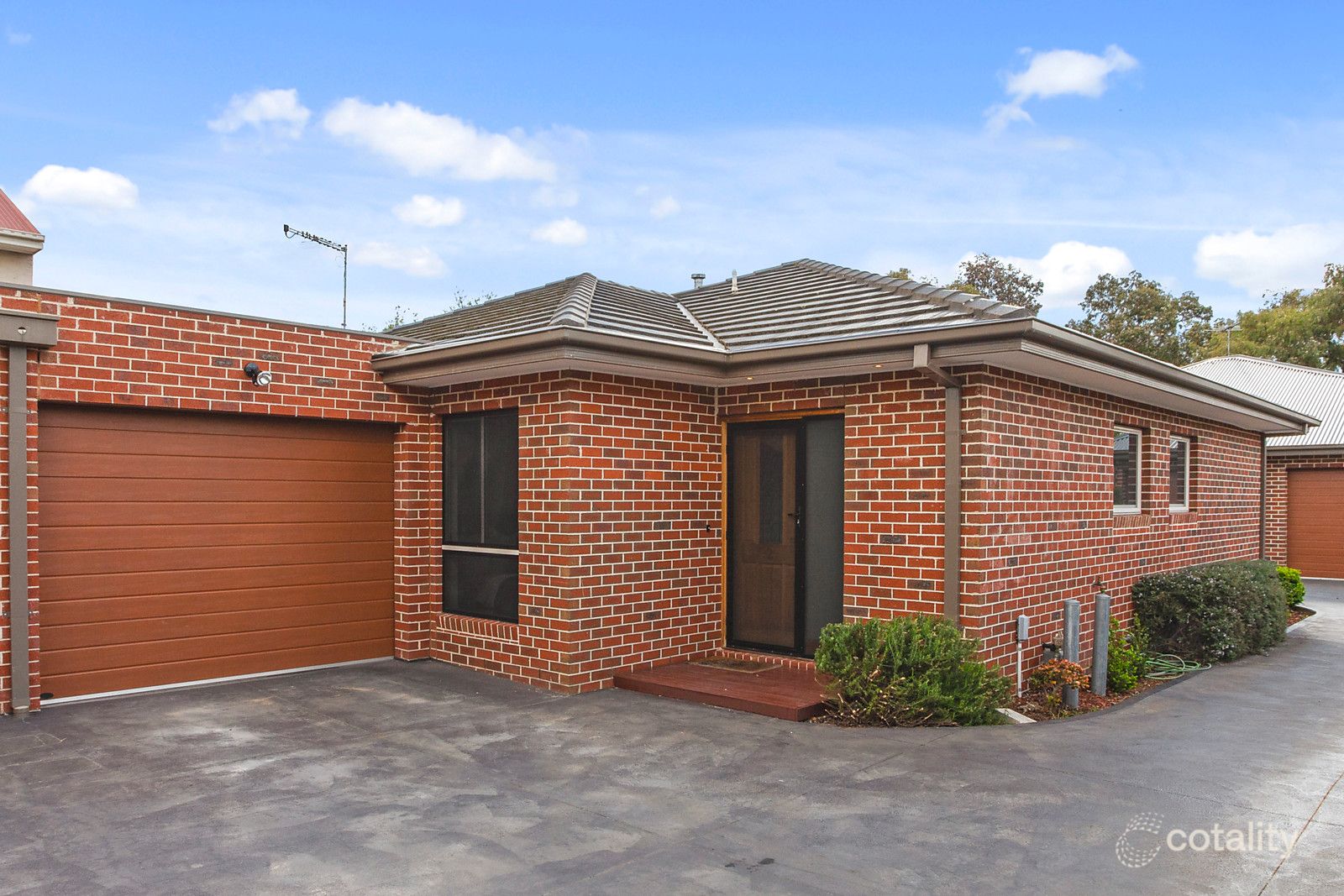 2/9 Sylvester St, Oak Park, VIC 3046