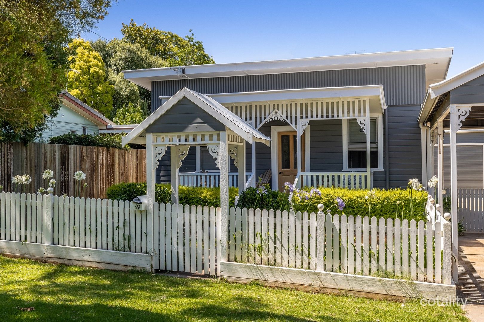 49 Bass St, Centenary Heights, QLD 4350