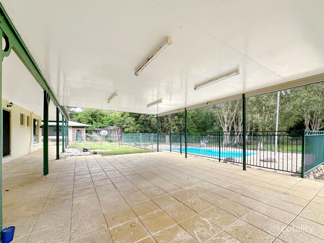 21 Windsor Dr, Hay Point, QLD 4740